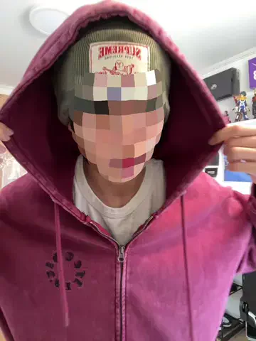 両足おすぐっとのTikTok投稿