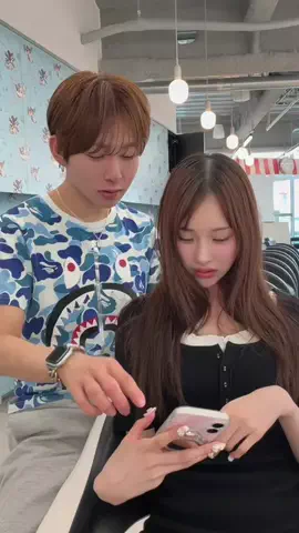 レイヤーカット柱　オガ先生のTikTok投稿