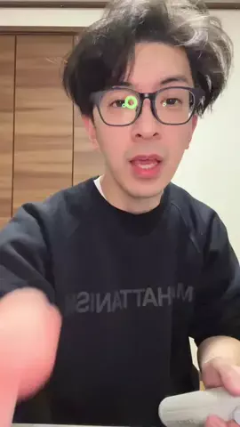 ゆーき🍣のTikTok PR投稿：スマホスタンドの完成形だと思う。みんなも買ってね😆#…