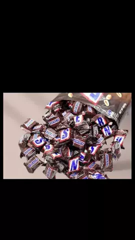 レコメンド情報のTikTok PR投稿：スニッカーズのチョコ詰め合わせがこの安さ　#pr