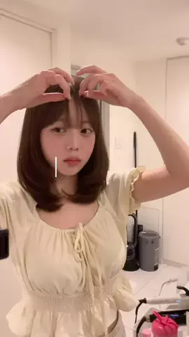 みゆりのTikTok投稿