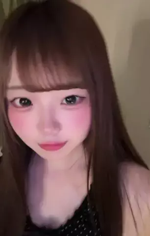 ららのTikTok投稿