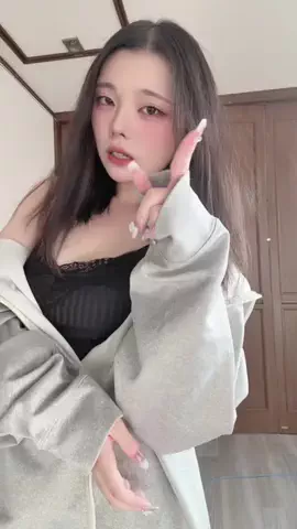 かなのTikTok投稿