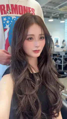 胡熊もえのTikTok投稿