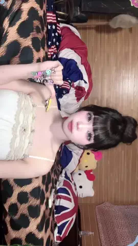 白桃のTikTok投稿