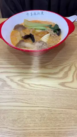 キムさんと歩く名古屋📍🏯のTikTok投稿