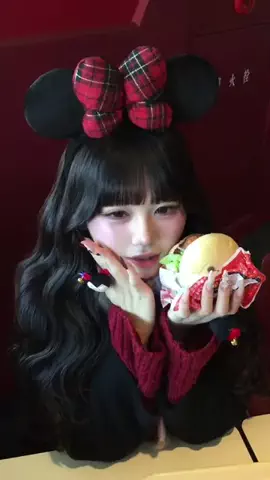 ゆいのTikTok投稿