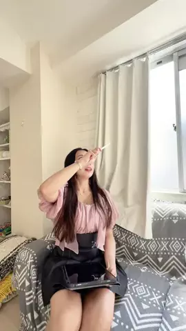 MaeのTikTok投稿