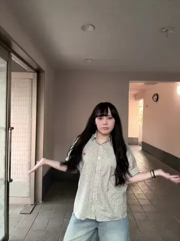 笑わない方のTikTok投稿