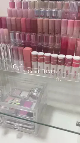 ︎︎れいあのTikTok投稿