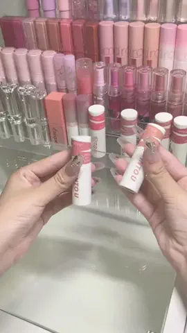 ︎︎れいあのTikTok投稿