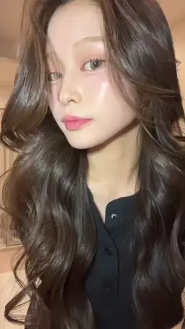 こはるのTikTok投稿