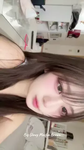 せれびぃのTikTok投稿