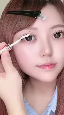 りこ🎀束感まつげ歴4年🎀のTikTok投稿
