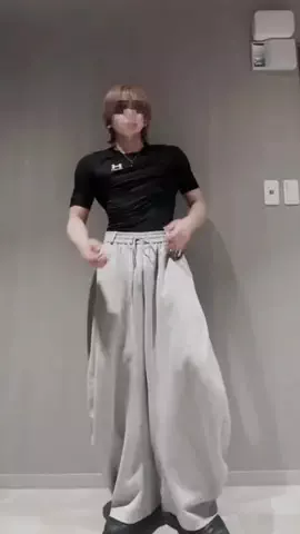 おぐりのTikTok投稿