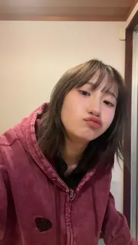 えまのTikTok投稿