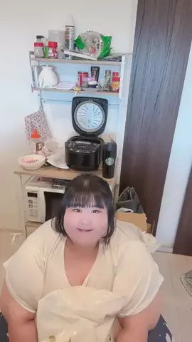 ひにゃ🐽150kgのTikTok投稿