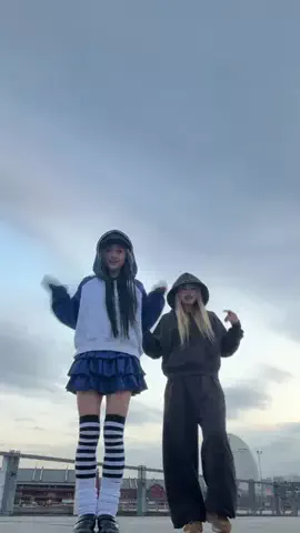 G-NEXYのTikTok PR投稿：@HTH sanの新作スカートもズボンもキラキラしてて可愛すぎ…