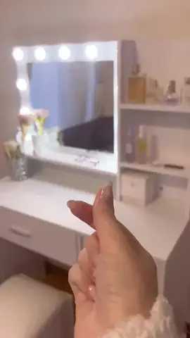 薬局美容部員💊やよいのTikTok投稿