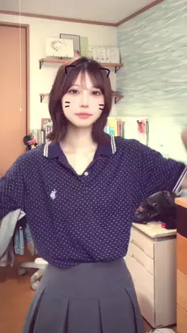 かえで(19)のTikTok投稿