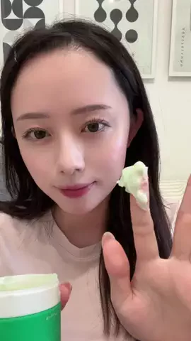 佐久間りさのTikTok投稿