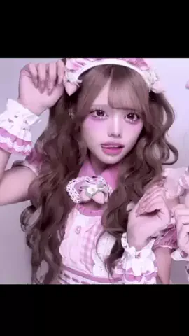 れいなのTikTok投稿