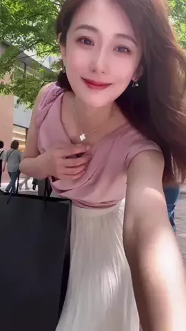 甘いお姉さんのTikTok投稿