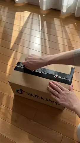 ユリのガーリークローゼットのTikTok投稿