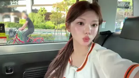 花のTikTok投稿