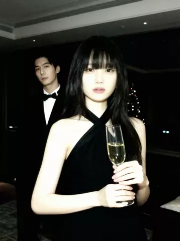 花のTikTok投稿