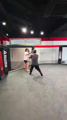 あああつしのTikTok投稿