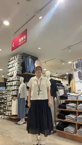 金髪スタッフのTikTok投稿