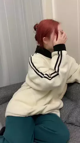 やすはづカップルのTikTok投稿