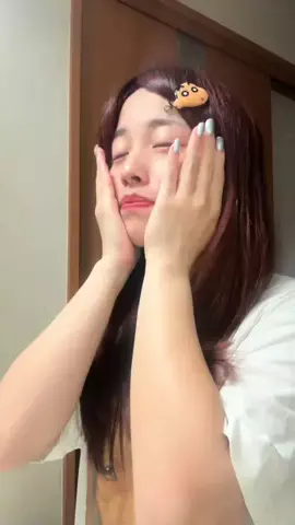 マックで働く女の子のTikTok投稿
