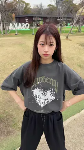 依田華澄のTikTok PR投稿：お洋服にハートがあるのー♡かわいいでしょᐠ( ᐢ ᵕ ᐢ …