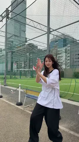 依田華澄のTikTok PR投稿：かっこいいやろ(＾︶＾) ビッグゲームシャツの新色が 3/10…