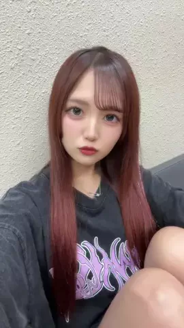 東雲しおりのTikTok投稿
