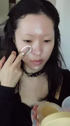 IKU makeupのTikTok投稿