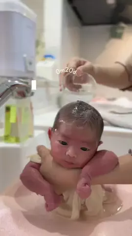 ぴーまま⌇0歳ベビとのごきげんな暮らしのTikTok投稿