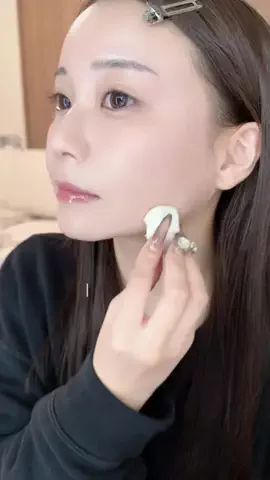 しみず くるみのTikTok投稿