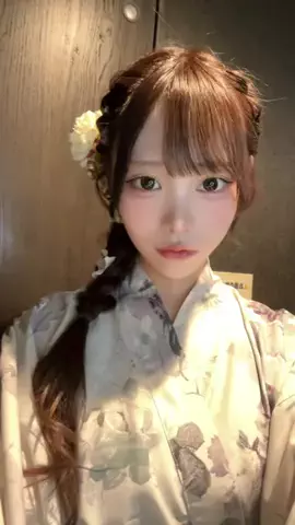 恋人は教祖様のTikTok投稿