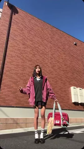くららのTikTok投稿