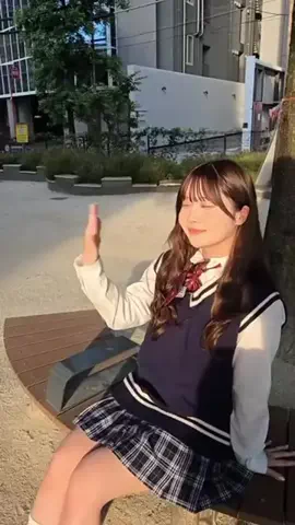 実熊瑠琉/みくまるるのTikTok投稿
