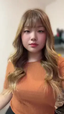 茜のTikTok投稿