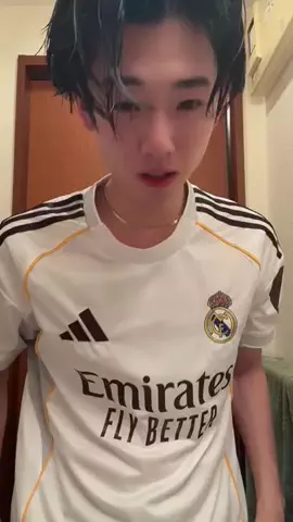 YのTikTok投稿