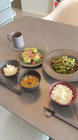 ぱくちゃ |シンプルな暮らしのTikTok投稿