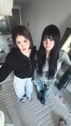 akari (みつごのたまご)のTikTok投稿