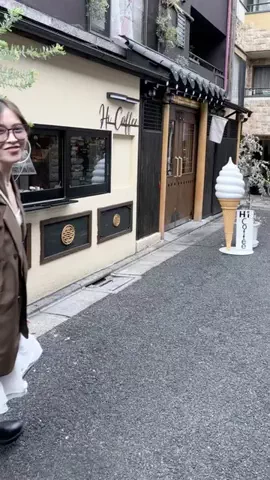 近所のオアソビ🤍💙のTikTok投稿