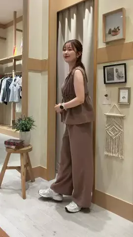まゆりのTikTok投稿