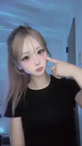 ぴーこにのTikTok投稿